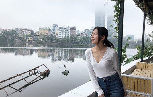 Gu thời trang ngọt ngào của hotgirl Bích Ngọc, nữ chính Nhà trọ Balanha - Hình 7 Gu thoi trang ngot ngao cua hotgirl Bich Ngoc, nu chinh Nha tro Balanha-Hinh-7