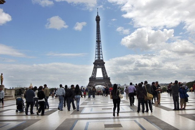 Có gì bên trong căn phòng bí mật trên đỉnh tháp Eiffel? - Hình 3 Co gi ben trong can phong bi mat tren dinh thap Eiffel?-Hinh-3