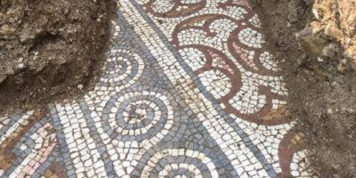 Lộ 'báu vật' của đế chế La Mã dưới vườn nho ở Italy - Hình 8 Lo 'bau vat' cua de che La Ma duoi vuon nho o Italy-Hinh-8