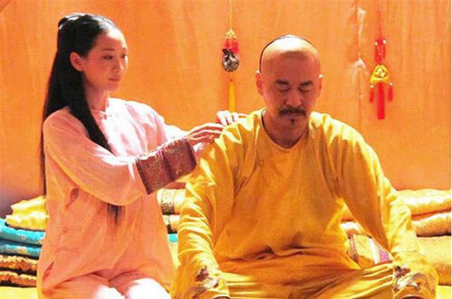 Bị “cắm sừng”, hoàng đế Trung Quốc vẫn sủng ái hoàng hậu lăng loàn - Hình 8 Bi “cam sung”, hoang de Trung Quoc van sung ai hoang hau lang loan-Hinh-8