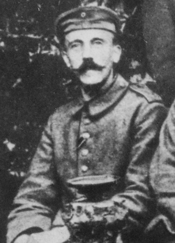 Bất ngờ trước nhan sắc thời trẻ của những người nổi tiếng - Hình 6 Bat ngo truoc nhan sac thoi tre cua nhung nguoi noi tieng-Hinh-6