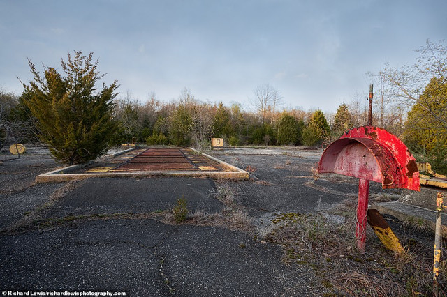 Ghé thăm khu vực phóng tên lửa hạt nhân thời Chiến tranh Lạnh - Hình 2 Ghe tham khu vuc phong ten lua hat nhan thoi Chien tranh Lanh-Hinh-2