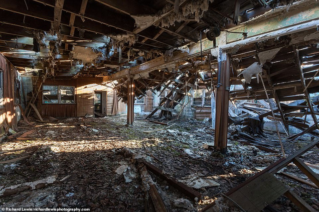 Ghé thăm khu vực phóng tên lửa hạt nhân thời Chiến tranh Lạnh - Hình 6 Ghe tham khu vuc phong ten lua hat nhan thoi Chien tranh Lanh-Hinh-6