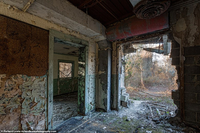 Ghé thăm khu vực phóng tên lửa hạt nhân thời Chiến tranh Lạnh - Hình 5 Ghe tham khu vuc phong ten lua hat nhan thoi Chien tranh Lanh-Hinh-5