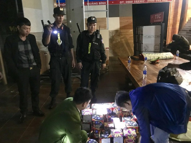 Sợ công an bắt, giám đốc doanh nghiệp suýt tông chết con trai - Hình 2 So cong an bat, giam doc doanh nghiep suyt tong chet con trai-Hinh-2