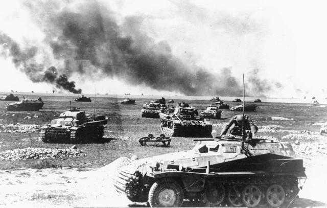 Biết gì về “điệp viên cánh trắng” bảo vệ Leningrad khi Đức xâm lược? Biet gi ve “diep vien canh trang” bao ve Leningrad khi Duc xam luoc?