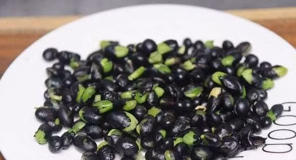 Mon an dai bo re tien hon ca to yen-Hinh-4