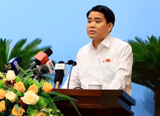 Chu tich Ha Noi rut kinh nghiem sau sac vu xa dau thai dau doc nuoc song Da