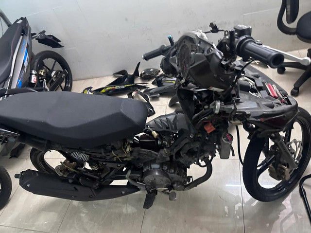 Cận cảnh các lò độ xe trái phép khi Công an Đồng Nai đột kích - Hình 11 Can canh cac lo do xe trai phep khi Cong an Dong Nai dot kich-Hinh-11