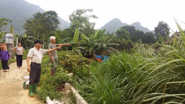 Can bo xa o Son La tu y ban dat cong chi bi... khien trach