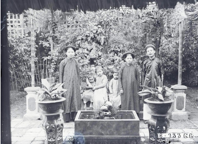 Ngắm không khí Tết Nguyên đán Bắc Bộ 100 năm trước cực chân thực - Hình 3 Ngam khong khi Tet Nguyen dan Bac Bo 100 nam truoc cuc chan thuc-Hinh-3