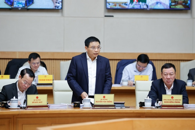 Thủ tướng: Càng khó khăn, thách thức, áp lực thì càng bản lĩnh - Hình 10 Thu tuong: Cang kho khan, thach thuc, ap luc thi cang ban linh-Hinh-10