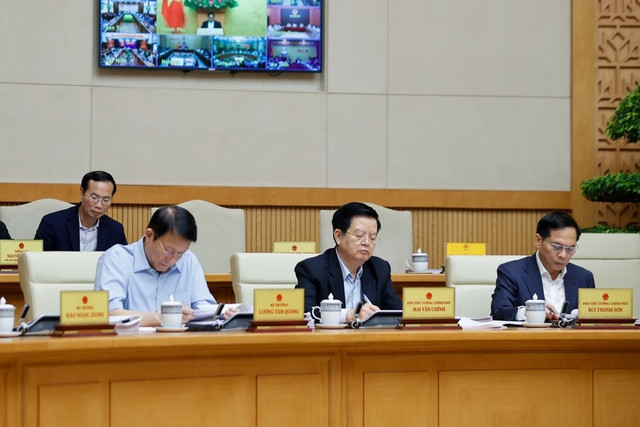 Thủ tướng: Càng khó khăn, thách thức, áp lực thì càng bản lĩnh - Hình 6 Thu tuong: Cang kho khan, thach thuc, ap luc thi cang ban linh-Hinh-6