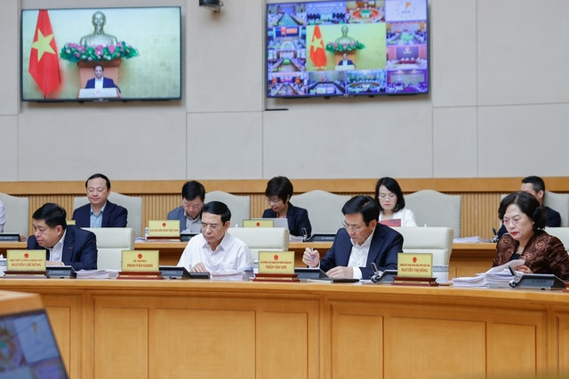 Thủ tướng: Càng khó khăn, thách thức, áp lực thì càng bản lĩnh - Hình 7 Thu tuong: Cang kho khan, thach thuc, ap luc thi cang ban linh-Hinh-7