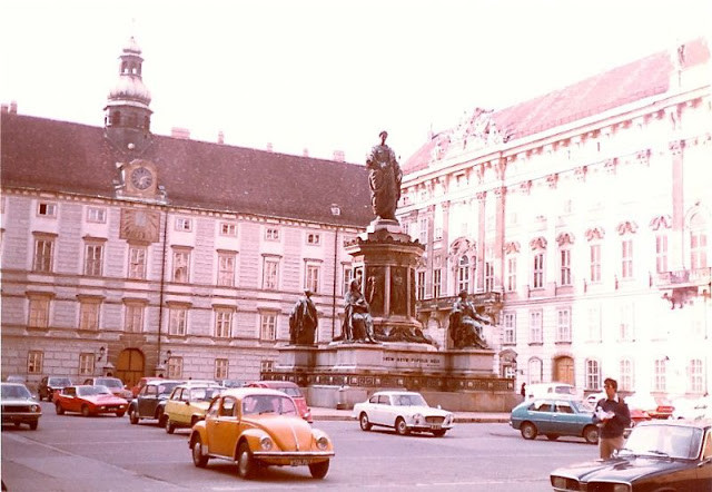 Nhìn lại diện mạo tuyệt đẹp của các thành phố châu Âu năm 1980 - Hình 3 Nhin lai dien mao tuyet dep cua cac thanh pho chau Au nam 1980-Hinh-3