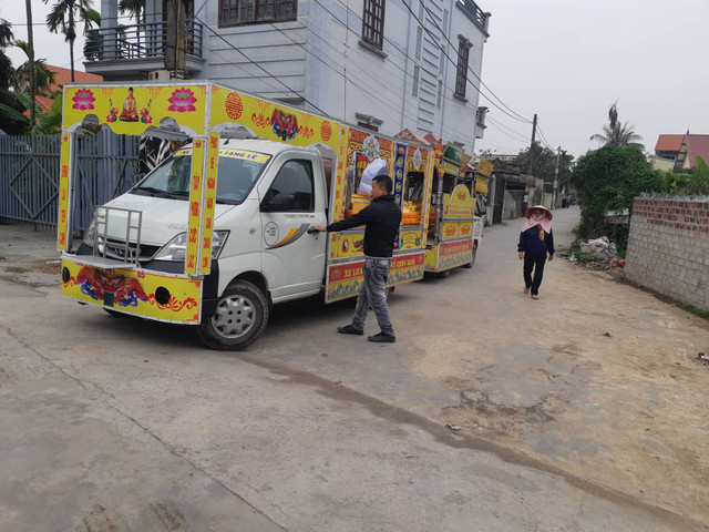 Tai nạn ở Hải Dương: Khăn tang phủ trắng một vùng quê - Hình 5 Tai nan o Hai Duong: Khan tang phu trang mot vung que-Hinh-5