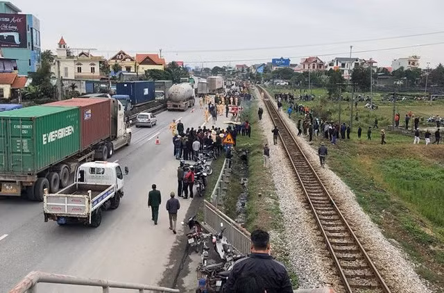 Tai nan o Hai Duong: Nhung hinh anh khiep so tren Quoc lo 5
