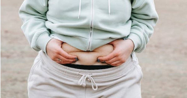 Cô gái khóc ngất vì giảm cân theo hotgirl Co gai khoc ngat vi giam can theo hotgirl