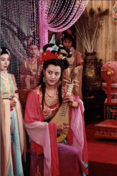 Tôn Ngộ Không phải chịu thua những nữ yêu quá lợi hại này trong Tây Du Ký - Hình 6 Ton Ngo Khong phai chiu thua nhung nu yeu qua loi hai nay trong Tay Du Ky-Hinh-6