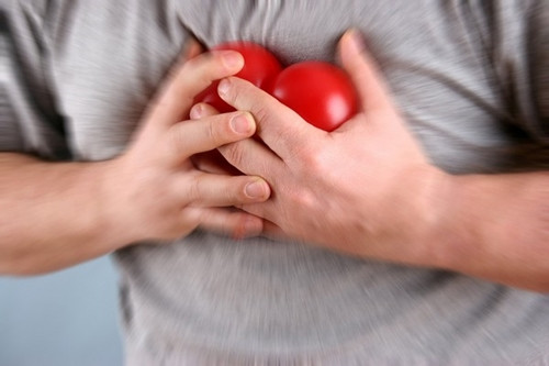 Người đàn ông suýt đột tử sau khi ăn xong bát mì gói vì điều này Nguoi dan ong suyt dot tu sau khi an xong bat mi goi vi dieu nay