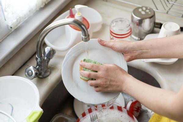 Đàn ông tích cực rửa bát sẽ giúp thăng hoa hơn khi ân ái - Hình 5 Dan ong tich cuc rua bat se giup thang hoa hon khi an ai-Hinh-5
