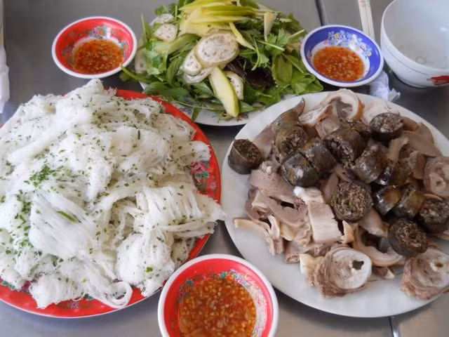 Den Quy Nhon khong an nhung mon dac san nay se tiec hui hui-Hinh-3