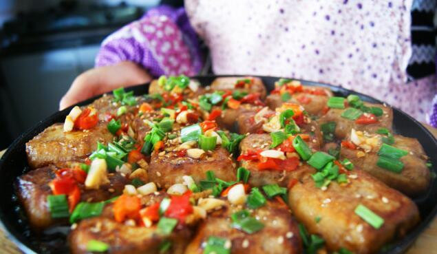 Đậu phụ lông kinh dị của Trung Quốc, muốn ăn phải bịt mũi - Hình 11 Dau phu long kinh di cua Trung Quoc, muon an phai bit mui-Hinh-11