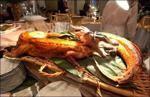 Hãi hùng món cá sấu nướng nguyên con thơm lừng ở Phillippines - Hình 4 Hai hung mon ca sau nuong nguyen con thom lung o Phillippines-Hinh-4