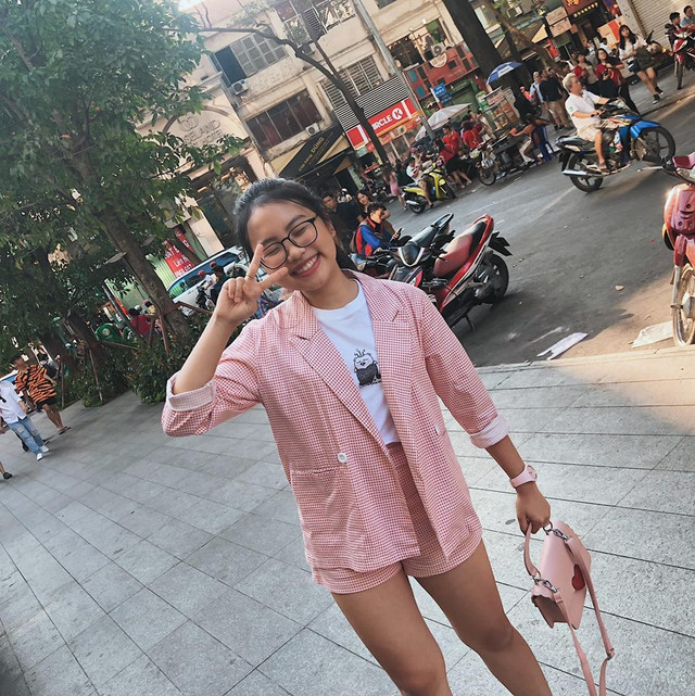 16 tuổi, Phương Mỹ Chi ăn mặc sành điệu gợi cảm thế nào? - Hình 3 16 tuoi, Phuong My Chi an mac sanh dieu goi cam the nao?-Hinh-3