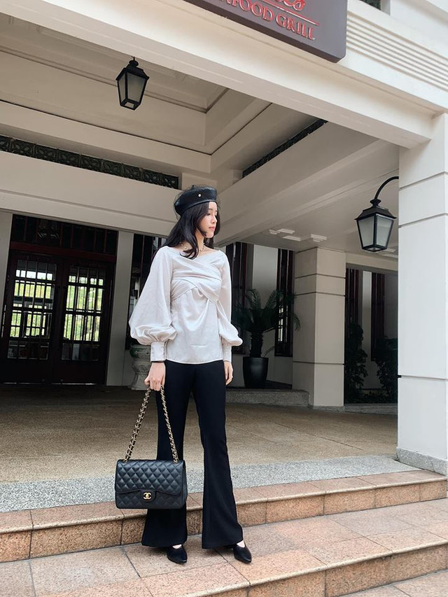 Em gái hoa hậu Mai Phương Thúy ăn mặc sành điệu chẳng kém chị gái - Hình 3 Em gai hoa hau Mai Phuong Thuy an mac sanh dieu chang kem chi gai-Hinh-3