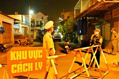 Khai gian so F1 chi 17 gio len 46 nguoi, benh nhan Covid-19 thu 34 nen bi xu ly nhu nao?