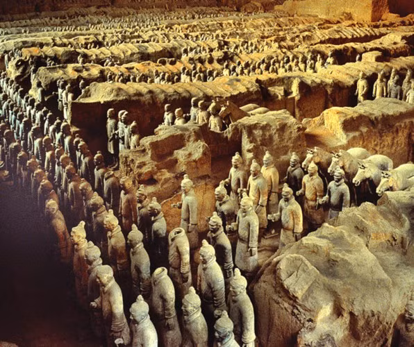 Hon ca thuy ngan, thu khung khiep nao rinh rap trong mo Tan Thuy Hoang?-Hinh-2