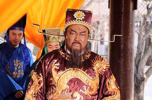 Trong gan 1.000 nam qua, cai chet cua Bao Cong van la bi an lon