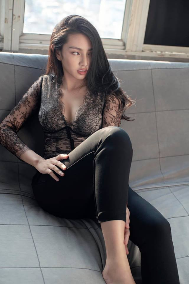 Soi gu thời trang của Người đẹp Nhân ái bị tố quỵt nợ 1,5 tỷ đồng - Hình 6 Soi gu thoi trang cua Nguoi dep Nhan ai bi to quyt no 1,5 ty dong-Hinh-6