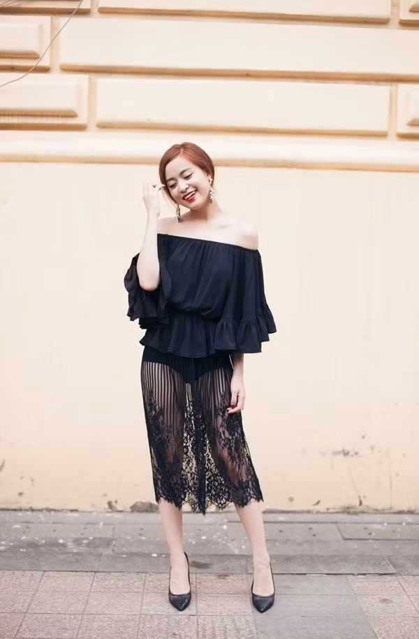 Bong mat voi ve sexy cua Hoang Thuy Linh ngoai doi-Hinh-8