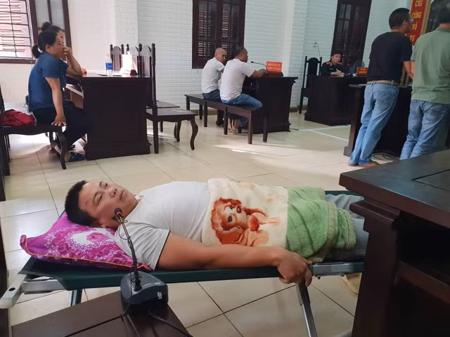 Loi keo 14 nguoi lieu mang vuot bien sang Uc bang tau ca-Hinh-2