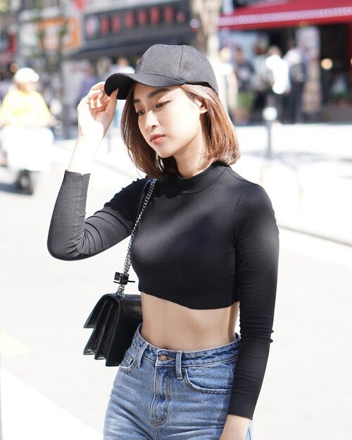 Những nàng hậu Việt diện áo crotop khoe eo thon gợi cảm - Hình 7 Nhung nang hau Viet dien ao crotop khoe eo thon goi cam-Hinh-7