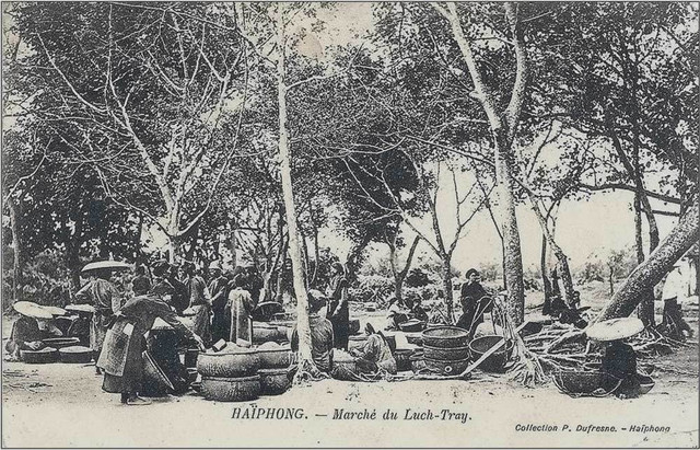 Ảnh hiếm các khu chợ ở Việt Nam thời xưa - Hình 10 Anh hiem cac khu cho o Viet Nam thoi xua-Hinh-10