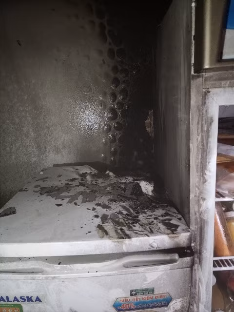 Vụ cháy tại tòa nhà Vạn Thịnh Phát: Công an TPHCM nói gì? Vu chay tai toa nha Van Thinh Phat: Cong an TPHCM noi gi?