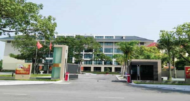 Giám đốc CDC nhận hối lộ và loạt lãnh đạo Hải Dương bị xem xét kỷ luật trong vụ án kit test - Hình 2 Giam doc CDC nhan hoi lo va loat lanh dao Hai Duong bi xem xet ky luat trong vu an kit test-Hinh-2
