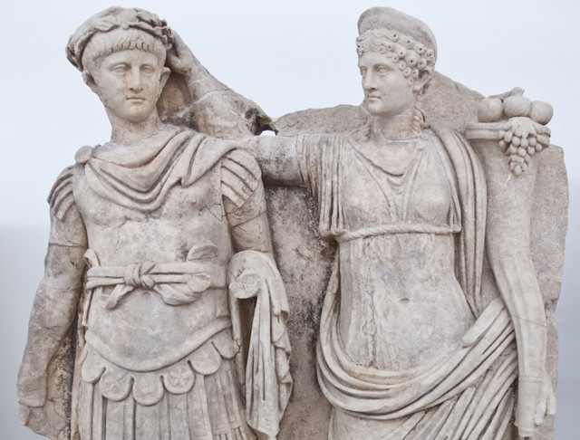 Hoang hau La Ma Julia Agrippina thong minh, xinh dep nhung muu mo, doc ac-Hinh-3