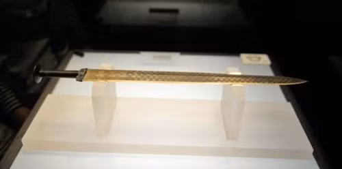 Cac thanh kiem huyen thoai gan lien voi nhieu nhan vat lich su-Hinh-2