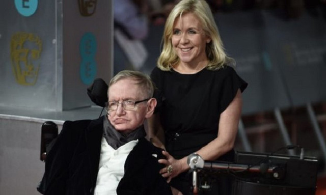 Co may thoi gian duoi goc nhin cua thien tai vat ly Stephen Hawking-Hinh-5