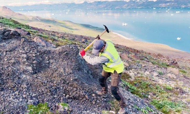 Nhiều tỷ phú tài trợ tiền cho cuộc săn lùng 'kho báu' ở Greenland Nhieu ty phu tai tro tien cho cuoc san lung 'kho bau' o Greenland