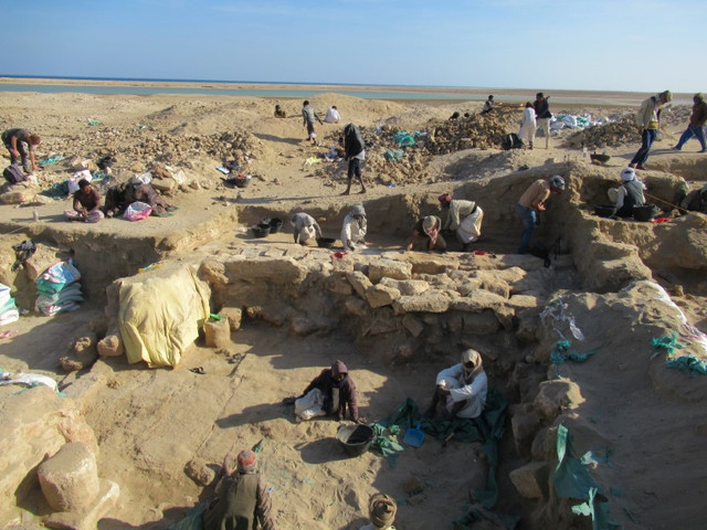 Tượng Phật 1.900 tuổi ở Ai Cập thuộc về một người từ Nam Á? - Hình 7 Tuong Phat 1.900 tuoi o Ai Cap thuoc ve mot nguoi tu Nam A?-Hinh-7