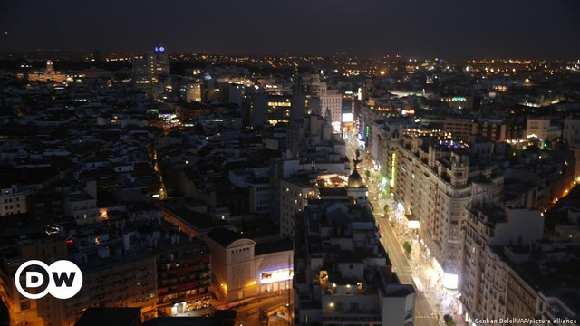 Những cách tiết kiệm điện của các nước trên thế giới - Hình 5 Nhung cach tiet kiem dien cua cac nuoc tren the gioi-Hinh-5