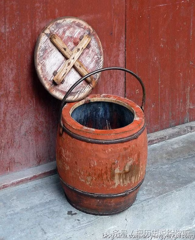 Vi sao Tu Cam Thanh rong menh mong nhung khong co nha ve sinh?-Hinh-9