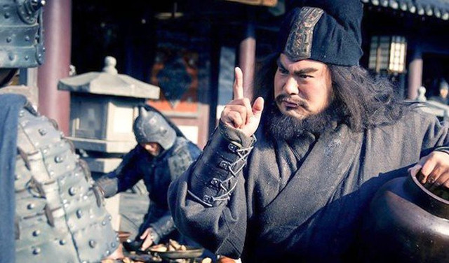 Những dũng tướng thời xưa vì sao không có cơ bụng 6 múi? Nhung dung tuong thoi xua vi sao khong co co bung 6 mui?