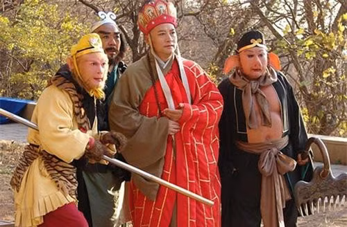 Bo De To Su day Ton Ngo Khong nhung phep bien hoa nao?