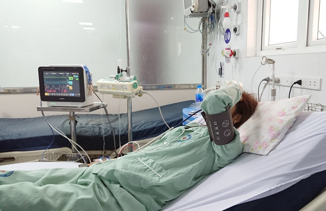 Tiêm, truyền trắng da: Cẩn trọng tiền mất, tật mang - Hình 4 Tiem, truyen trang da: Can trong tien mat, tat mang-Hinh-4